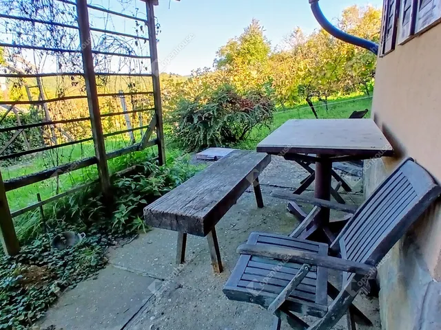 Eladó telek Csatár 2078 nm