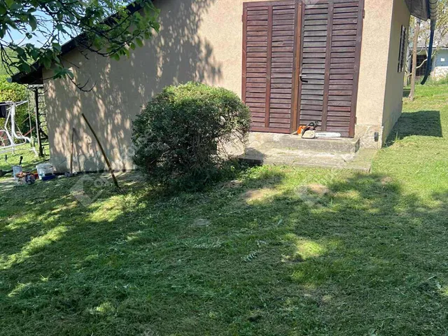 Eladó telek Csatár 2078 nm