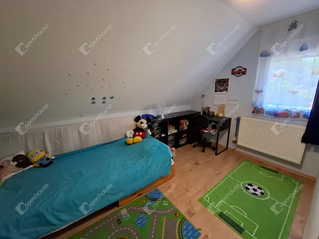 Eladó ház Csatár 186 nm