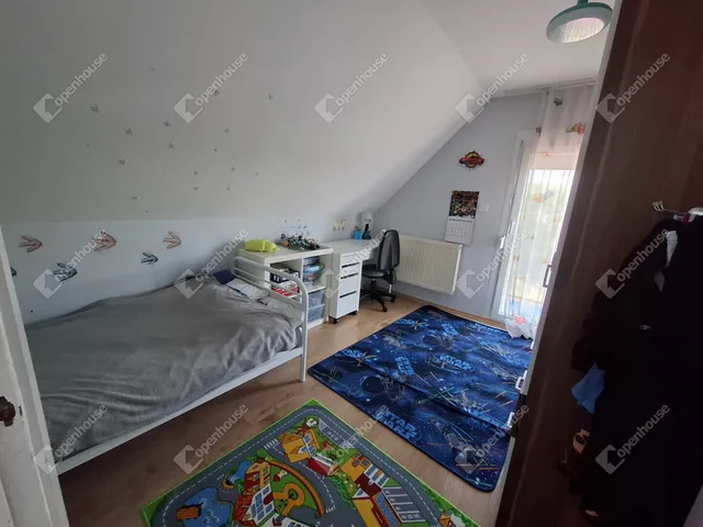 Eladó ház Csatár 186 nm