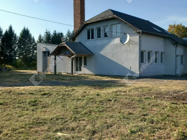 Eladó kereskedelmi és ipari ingatlan Lenti 2048 nm