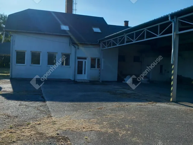 Eladó kereskedelmi és ipari ingatlan Lenti 2048 nm