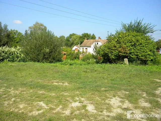 Eladó mezőgazdasági ingatlan Tófej 1373 nm