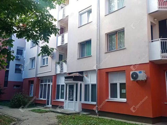 Eladó kereskedelmi és ipari ingatlan Zalaegerszeg, Belváros 60 nm