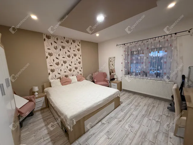 Eladó ház Lakhegy 76 nm