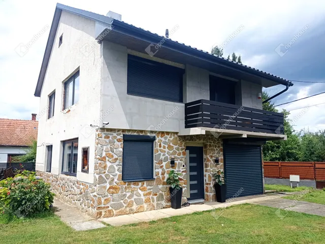 Eladó ház Kustánszeg 138 nm