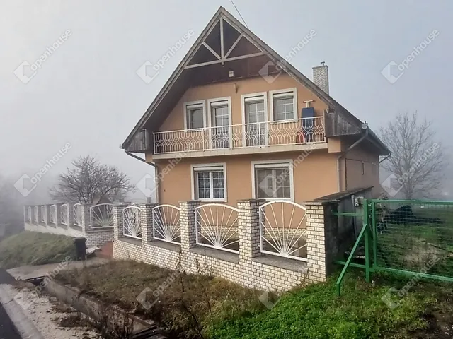 Eladó ház Zalaegerszeg, Bazita 206 nm