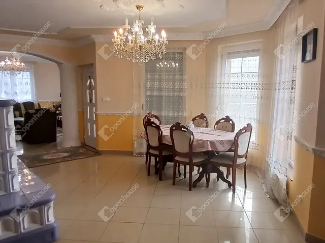 Eladó ház Zalaegerszeg, Bazita 206 nm