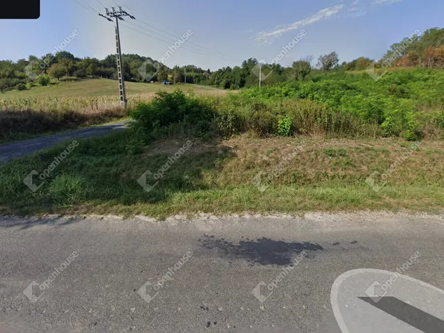 Eladó telek Pethőhenye 2100 nm