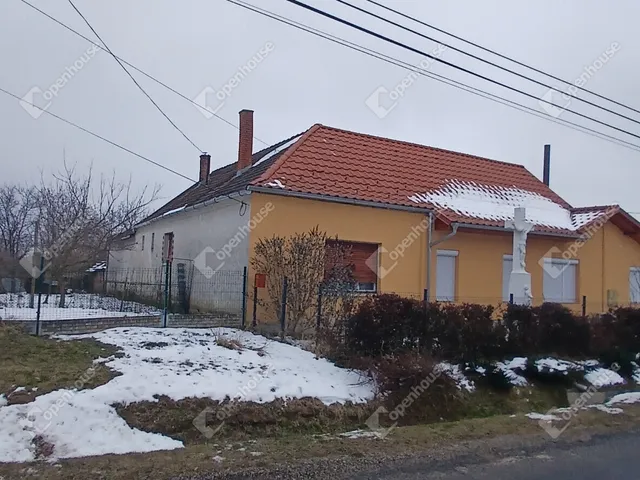 Eladó ház Kiskutas 95 nm