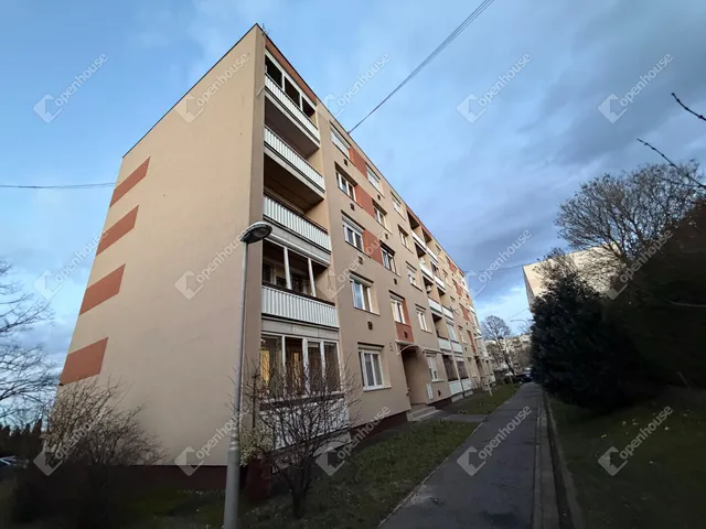 Eladó lakás Zalaegerszeg, Kertváros 50 nm