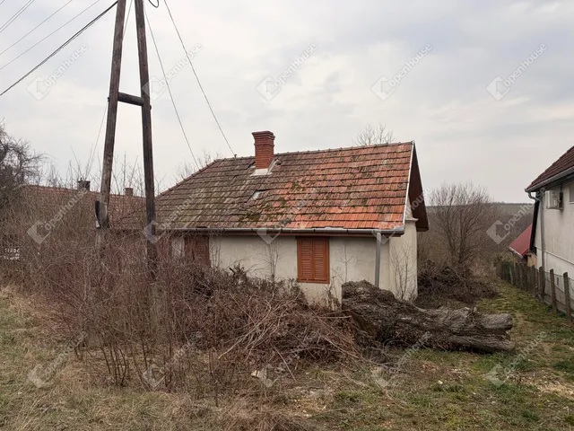 Eladó ház Kiskutas 97 nm