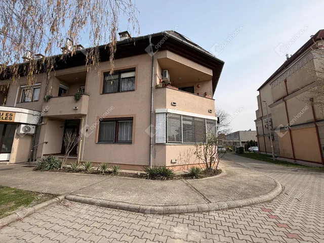 Eladó lakás Keszthely 82 nm