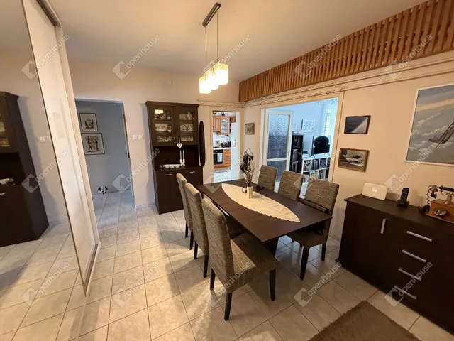 Eladó lakás Keszthely 82 nm