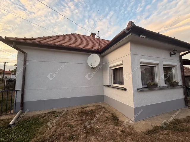 Eladó ház Sármellék 67 nm