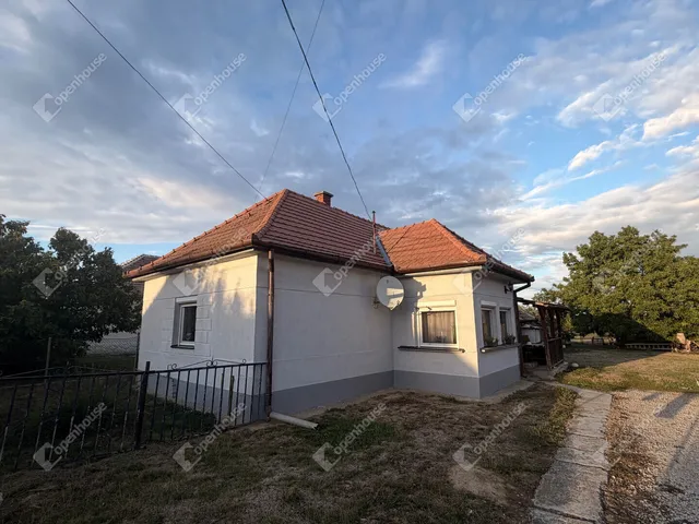 Eladó ház Sármellék 67 nm