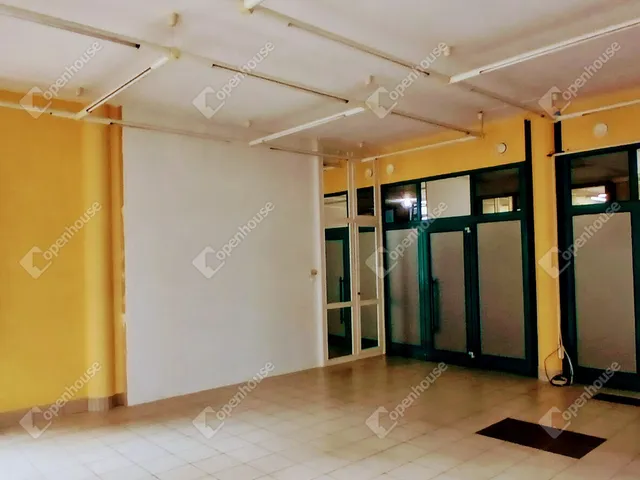 Eladó kereskedelmi és ipari ingatlan Zalaegerszeg, Belváros 73 nm