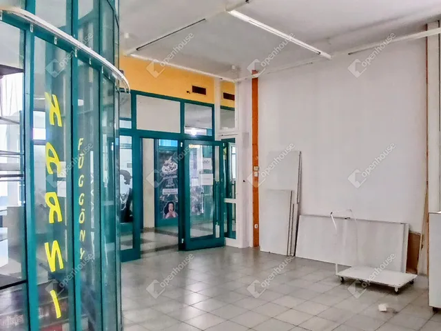 Eladó kereskedelmi és ipari ingatlan Zalaegerszeg, Belváros 34 nm