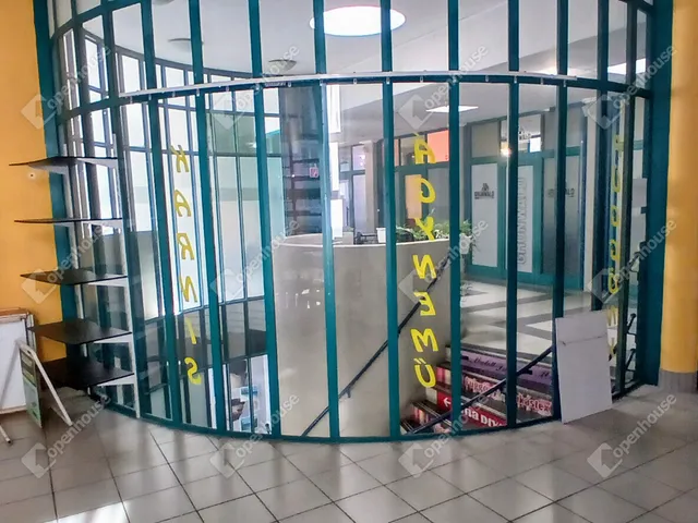 Eladó kereskedelmi és ipari ingatlan Zalaegerszeg, Belváros 34 nm