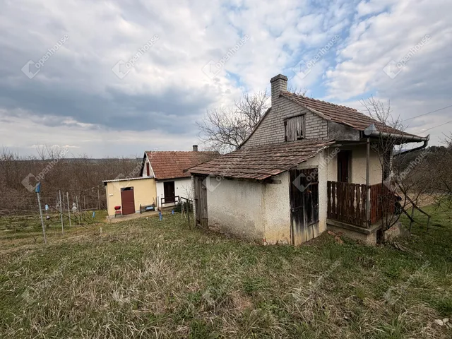 Eladó telek Egervár 1150 nm