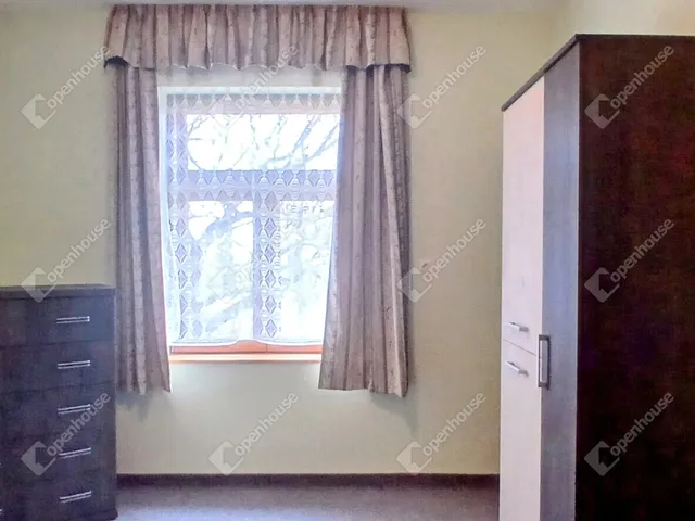 Eladó lakás Galambok 650 nm