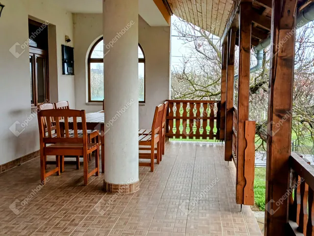 Eladó lakás Galambok 650 nm