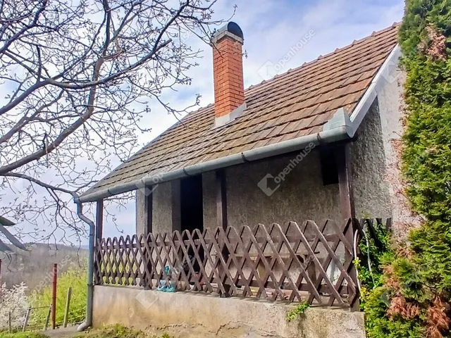 Eladó mezőgazdasági ingatlan Boncodfölde 30 nm