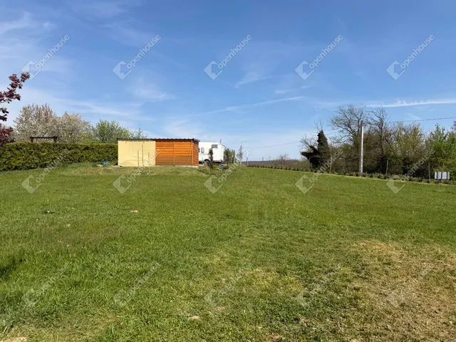 Eladó telek Nagykapornak 1374 nm