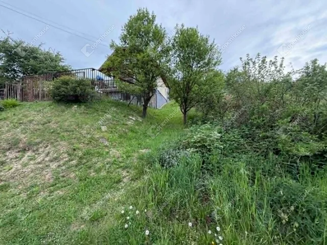 Eladó telek Csatár 1542 nm