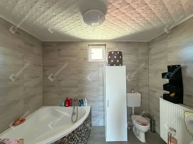 Eladó ház Felsőrajk 72 nm