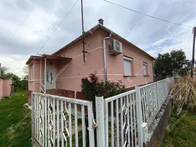 Eladó ház Gersekarát 104 nm