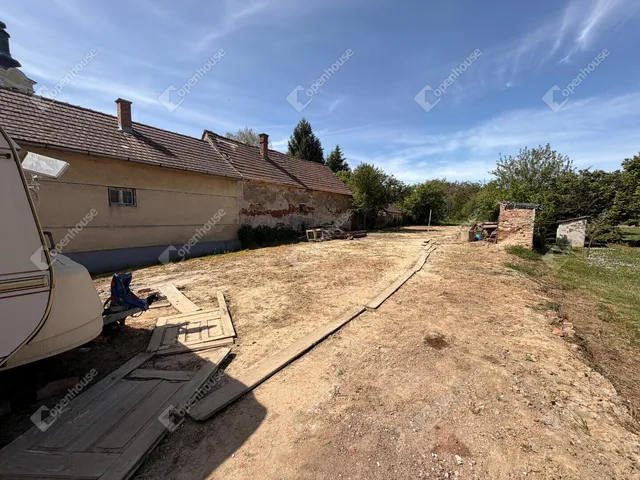 Eladó telek Tornyiszentmiklós 1543 nm