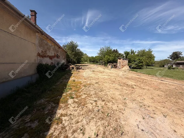 Eladó telek Tornyiszentmiklós 1543 nm