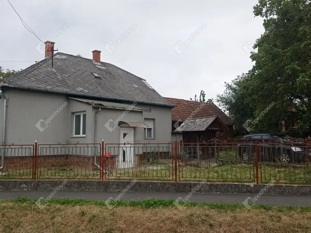 Eladó ház Csonkahegyhát 75 nm
