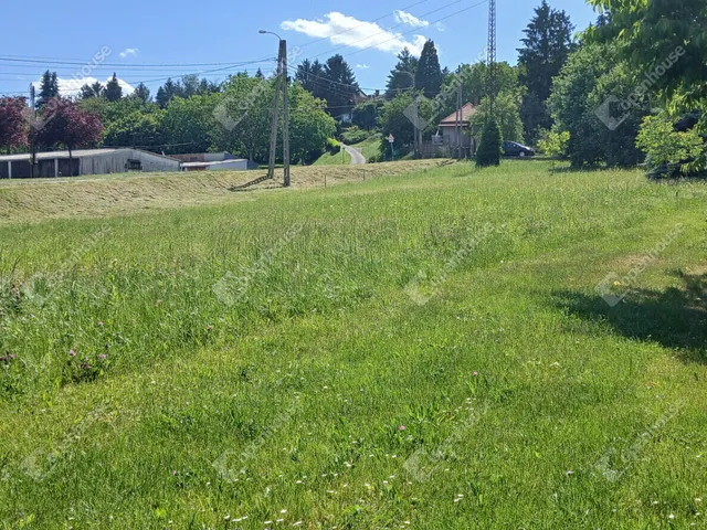 Eladó telek Zalaegerszeg 1734 nm