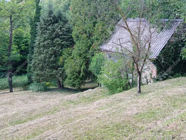 Eladó telek Zalaegerszeg 1645 nm