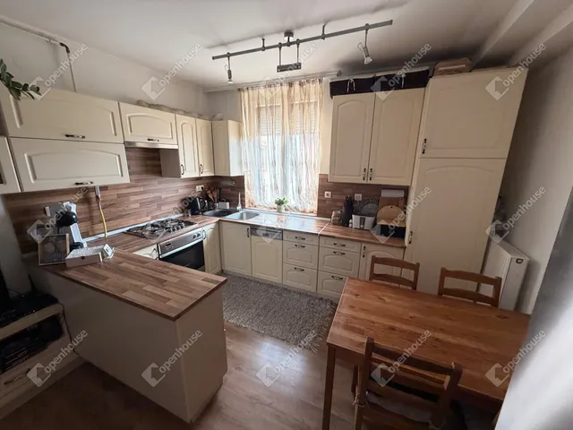 Eladó lakás Zalaegerszeg, Páterdomb 47 nm