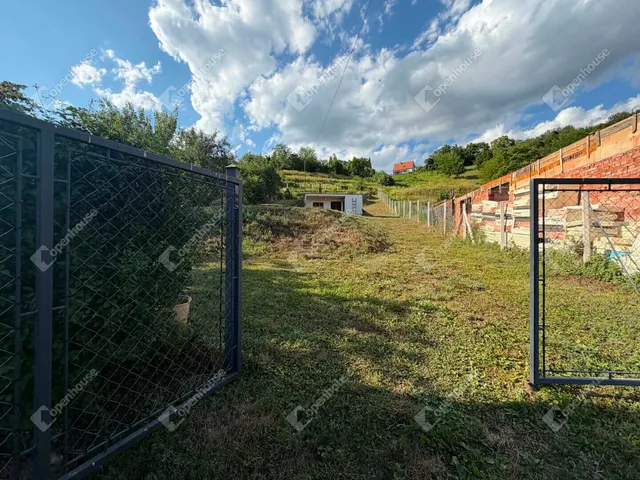 Eladó telek Zalaegerszeg 1472 nm