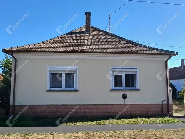 Eladó ház Pácsony 67 nm