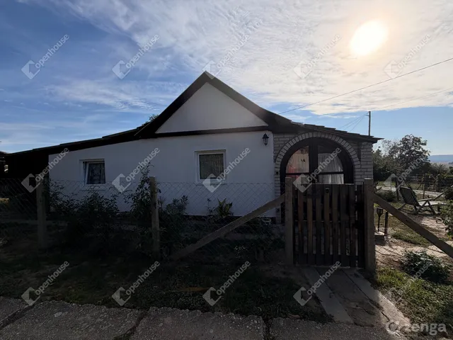 Eladó telek Ormándlak 162 nm