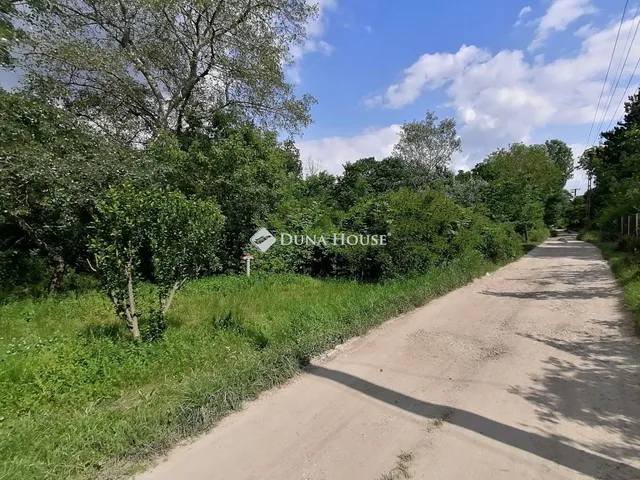 Eladó telek Kulcs, Hajós utca 5144 nm