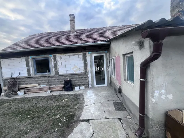 Eladó ház Előszállás, Petőfi Sándor utca 80 nm