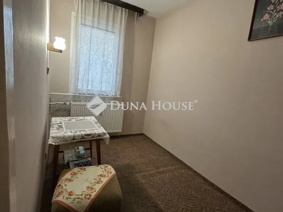 Eladó lakás Dunaújváros 44 nm