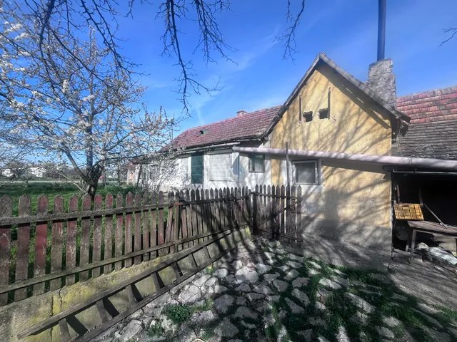 Eladó ház Csősz 70 nm