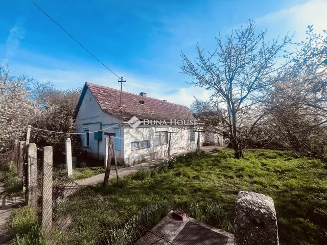 Eladó ház Csősz 70 nm