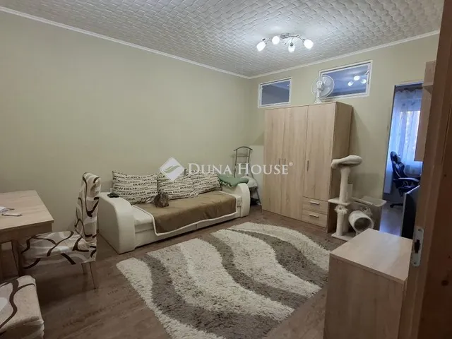 Eladó lakás Dunaújváros 59 nm