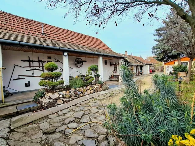 Eladó ház Dunavecse 95 nm