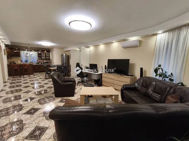 Eladó ház Dunaújváros 175 nm