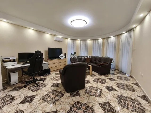 Eladó ház Dunaújváros 175 nm