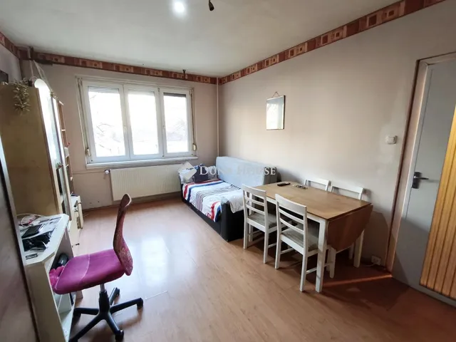 Eladó lakás Dunaújváros 35 nm